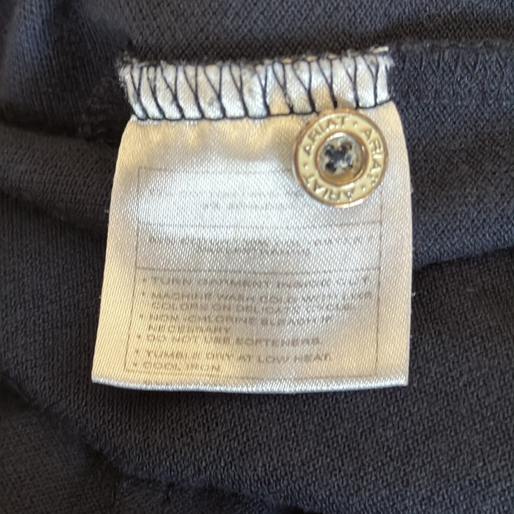 Ariat women’s shirt size M - Picture 4 of 6